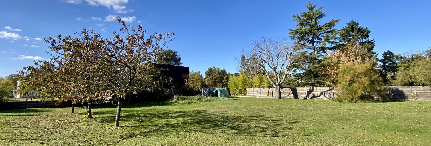 Terrain  1967 m² à vendre à Saint-Avertin (37550)