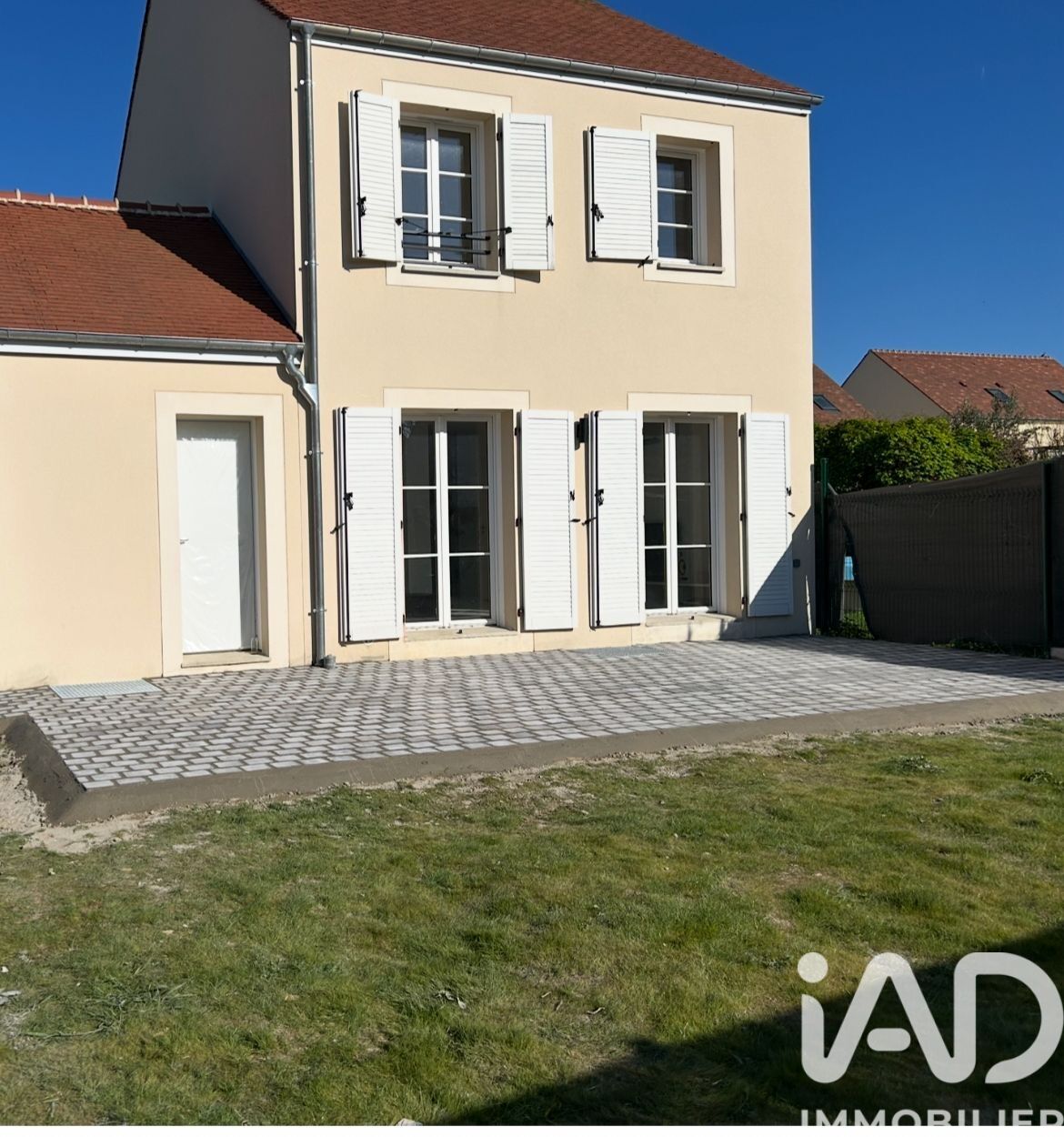 Crepy-En-Valois - 77m² - 4p. - 3ch.