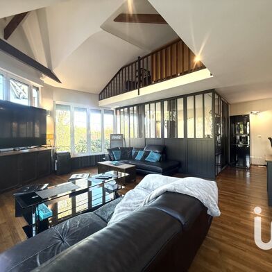 Appartement 3 pièces 242000 €