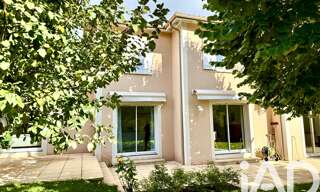 Maison 8 Pièces 240 m² à vendre à Saint-Didier-au-Mont-d'Or (69370)