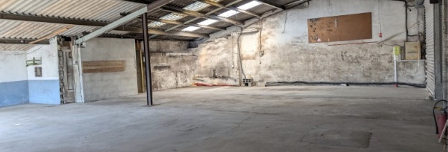 Garage  244 m² à vendre à Saint-Nazaire-sur-Charente (17780)