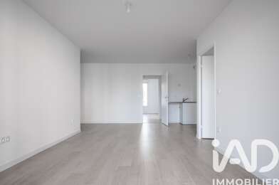 Appartement 4 pièces 300950 €