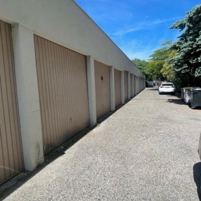 Garage  15000 €