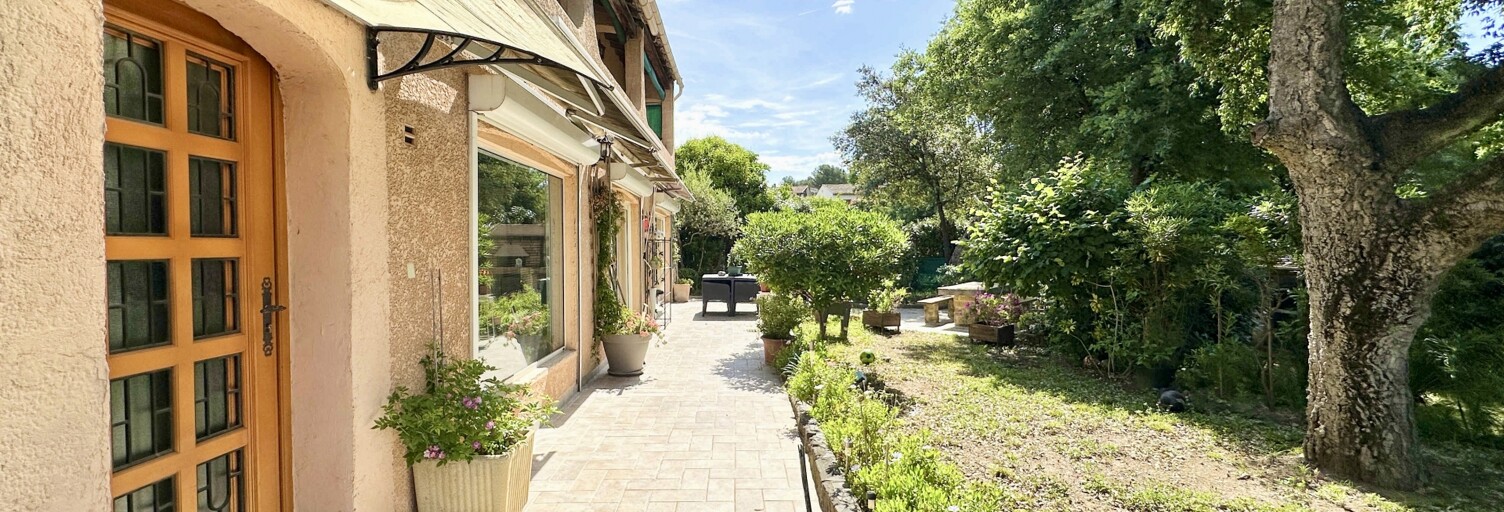 Maison 9 Pièces 230 m² à vendre à Fréjus (83600)