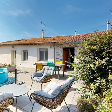 Maison 7 pièces 250000 €