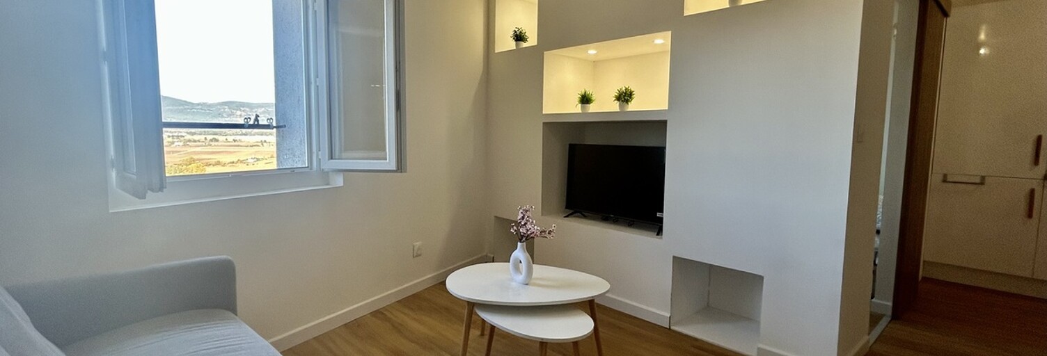 Appartement 2 Pièces 45 m² à louer à Pierrefeu-du-Var (83390)