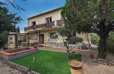 Spacieuse villa T7 vaste sous sol et parcelle constructible, 662 — photo du bien