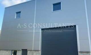 Local industriel  115 m² à louer à La Ravoire (73490)