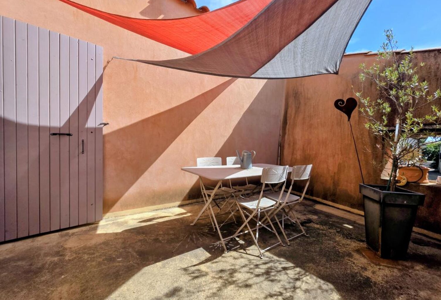 Maison de village avec terrasse — photo 1