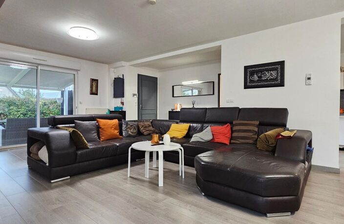 À vendre – Maison familiale spacieuse et lumineuse – Aubevoye (27940) — photo 2