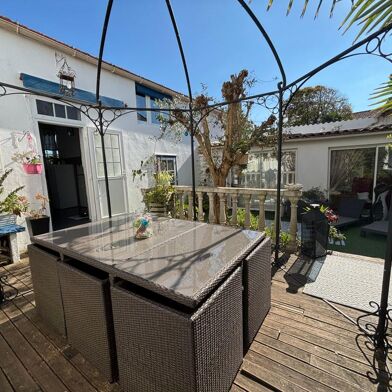 Maison 5 pièces 600300 €