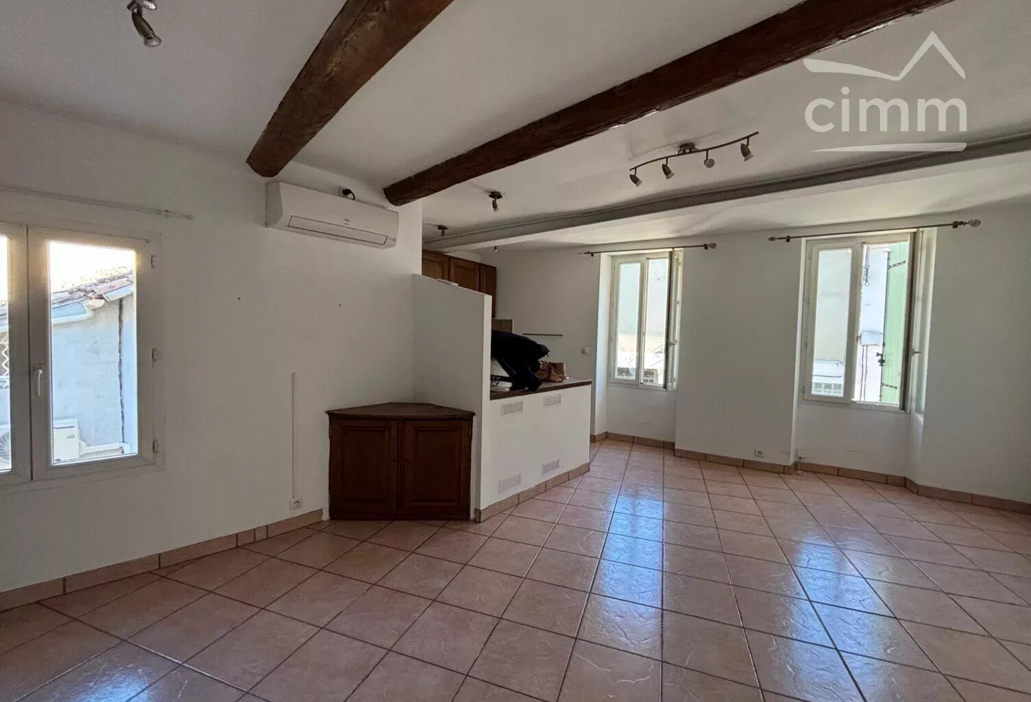 Maison de village à Carpentras avec garage motorisé — photo 1