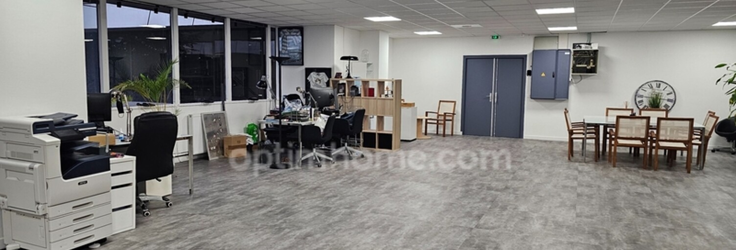Bureau 1 Pièce 299 m² à vendre à Pontoise (95000)