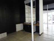 A VENDRE MURS COMMERCIAUX EN HYPER CENTRE DE LIMOGES PROCHES DES HALLES CENTRALES — photo 4