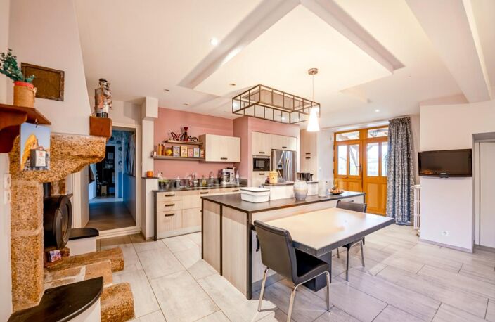 Propriété de caractère à vendre près de Cholet – Maison 180 m², 2 appartements loués, dépendances et 4 hectares — photo 5