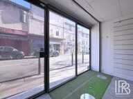 Local commercial — photo 2