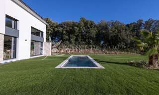 Maison 5 Pièces 180 m² à vendre à Biot (06410)