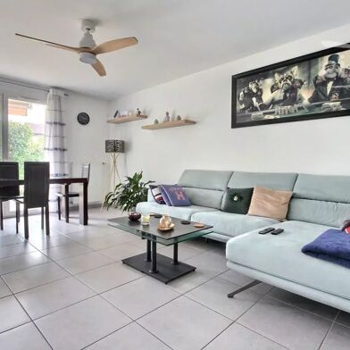 Appartement 3 pièces 270000 €