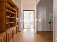 MA FAMILLE A PERIER - Appartement T6 de 188m2 - 13008 — photo 2