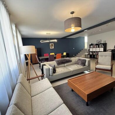 Appartement 5 pièces 434600 €