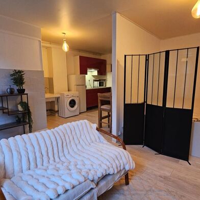 Appartement 1 pièces 554 €
