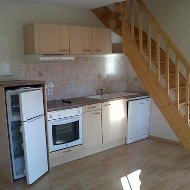 Appartement 3 pièces 590 €