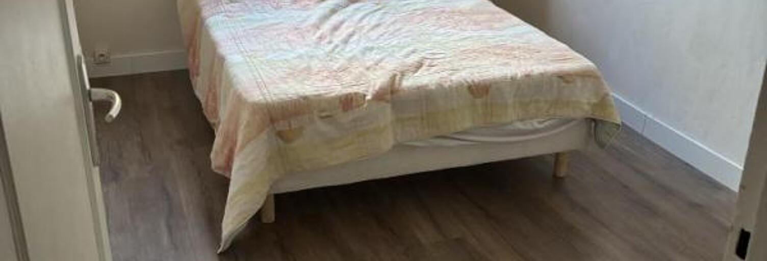 Appartement 1 Pièce 10 m² à louer à Villeneuve-Saint-Germain (02200)