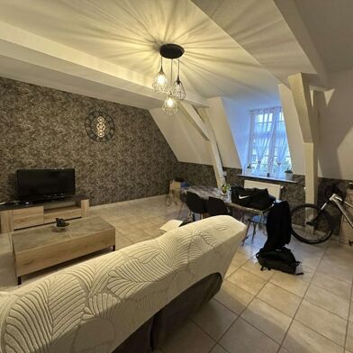 Appartement 3 pièces 890 €