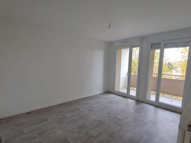 Location - Appartement T5 - 82m2 - Dieuze — photo du bien