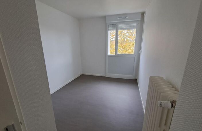 Location - Appartement T5 - 82m2 - Dieuze — photo 3