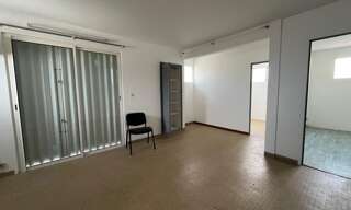 Bureau  44 m² à louer à Fort-de-France (97200)