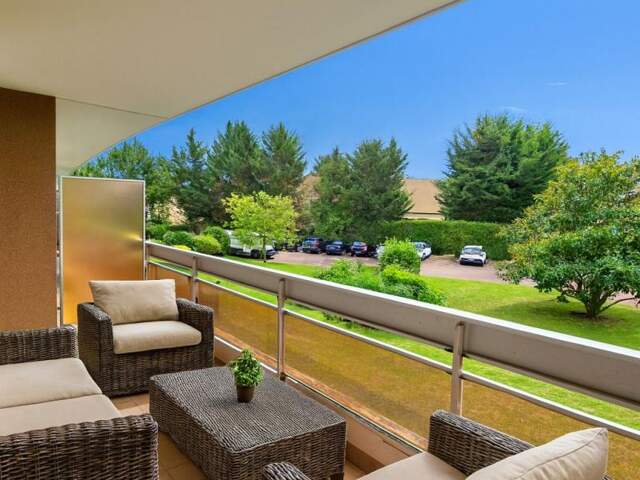 Appartement À Vendre — photo du bien