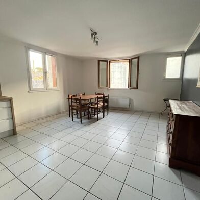Appartement 3 pièces 720 €