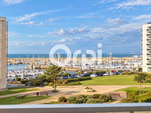 APPARTEMENT T4 À VENDRE - ASCENSEUR - CAVE - VUE MER - 3 CHAMBRES - 2 SALLES DE BAINS - DOUBLE BALCON - STATIONNEMENT COLLECTIF — photo du bien