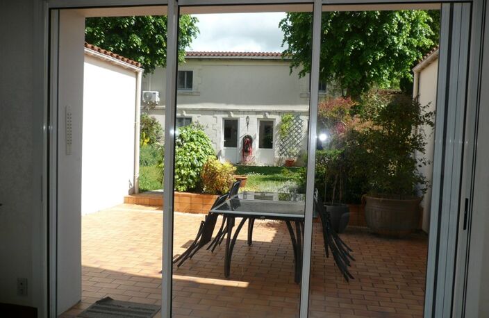 ⚜ COGNAC QUARTIER JARDIN PUBLIC A Vendre MAISON de CARACTERE ⚜ — photo 4