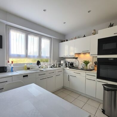 Appartement 4 pièces 235000 €