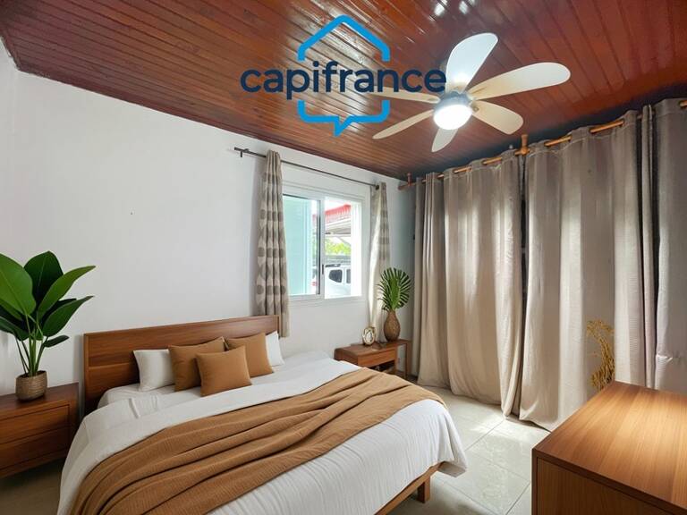 Dpt La Réunion (974), à vendre maison plain pied T5 de 121 m² sur Terrain de + de 700m2 — photo 1