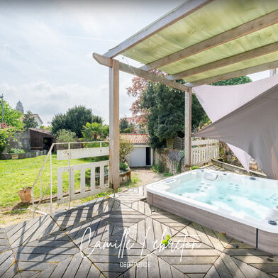 Maison 8 pièces 499000 €