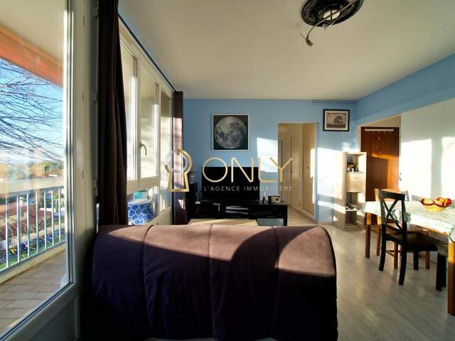 GENAY - APPARTEMENT - 1 CHAMBRE — photo du bien
