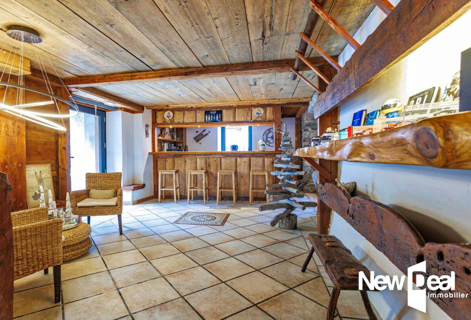 VALLORCINE FERME DE PAYS Rénovée - 11 pièces - 8 CHAMBRES — photo 1