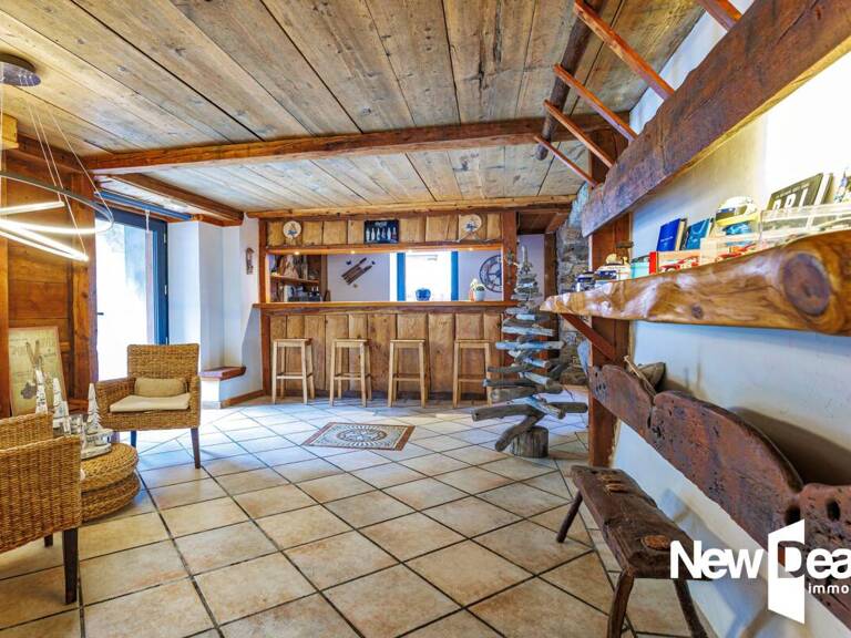 VALLORCINE FERME DE PAYS Rénovée - 11 pièces - 8 CHAMBRES — photo 1