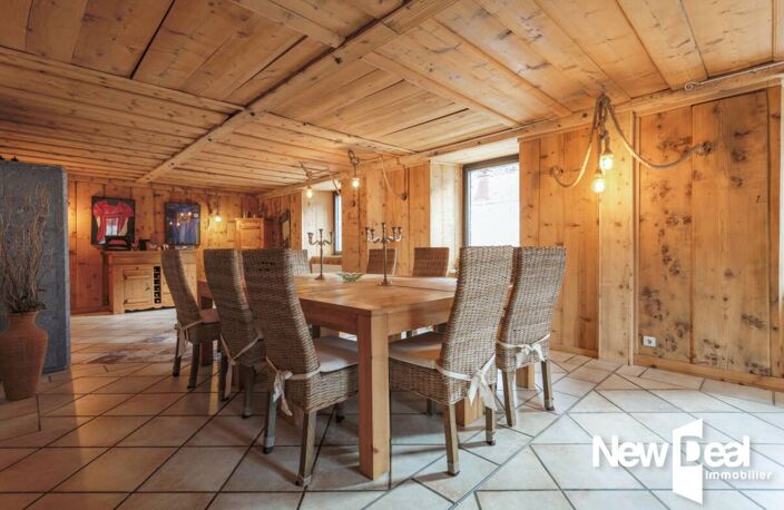 VALLORCINE FERME DE PAYS Rénovée - 11 pièces - 8 CHAMBRES — photo 4
