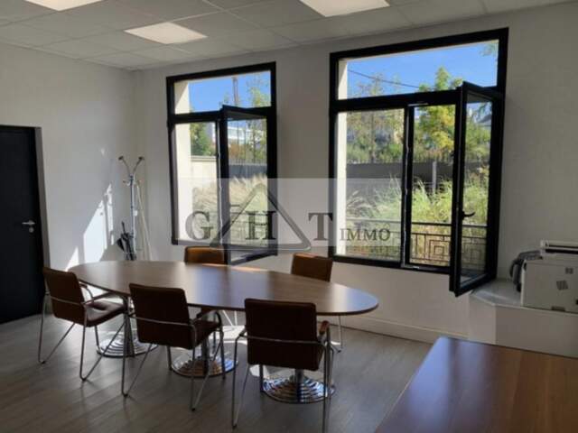 97 M DE BUREAUX A LOUER VINCENNES — photo du bien