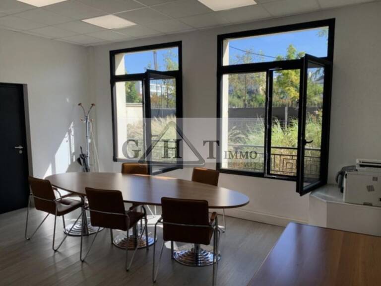 97 M DE BUREAUX A LOUER VINCENNES — photo 1