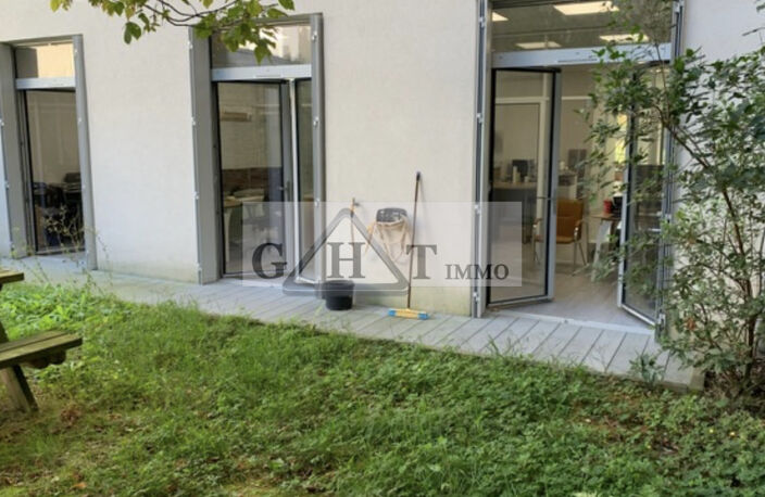 97 M DE BUREAUX A LOUER VINCENNES — photo 5