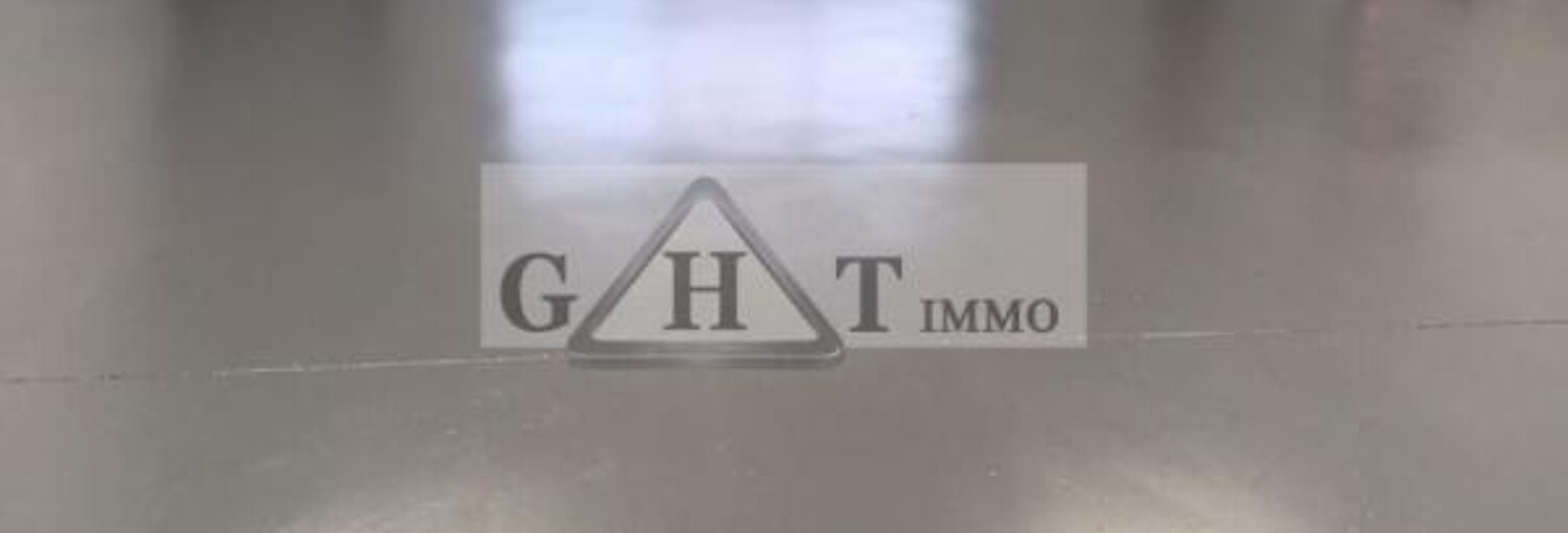 Local industriel  153 m² à louer à Le Val (83143)