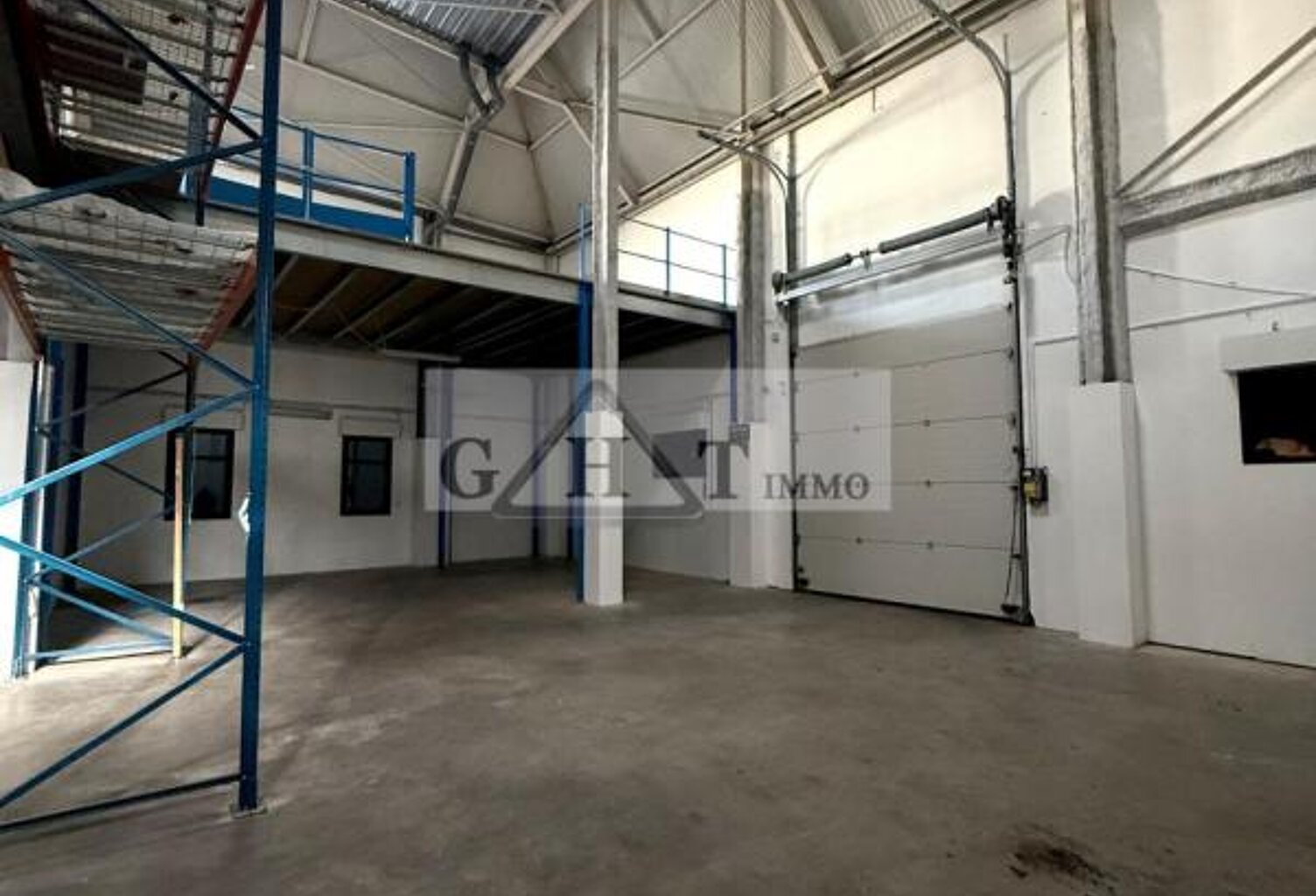 NEUILLY SUR MARNE 365M2 A LOUER — photo 1