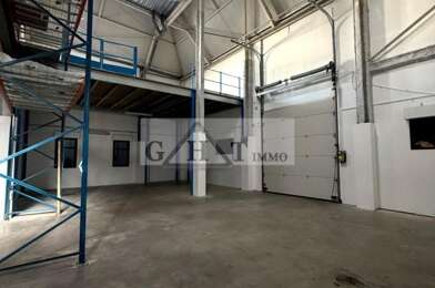 Local industriel  4500 €