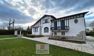 Maison 8 Pièces 179 m² à vendre à Puyoô (64270)
