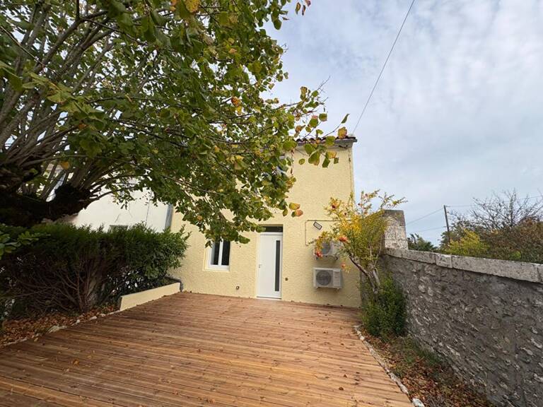 Maison  Magnac sur Touvre 90 m² 4 pièce(s)   Crit réf 426115 SOUS COMPROMIS — photo 1